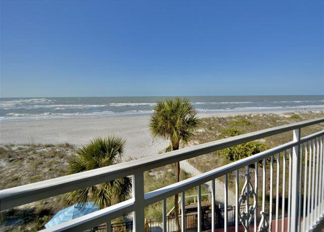 Beachfront Madeira Norte St. Pete Beach Exterior photo